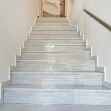 Gavalas Urban Apartment *
